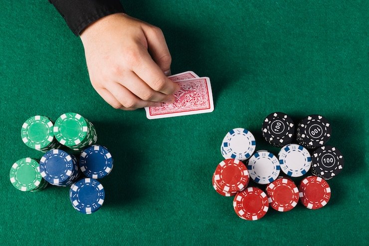 Bagan tingkat loyalitas bcoin menampilkan manfaat progresif dari Member hingga Diamond